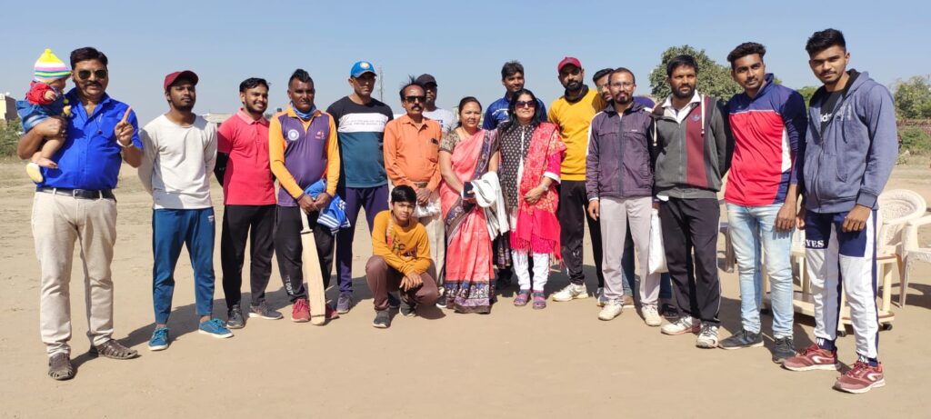 કલોલ રેલવે પૂર્વમાં પાલિકા અને સંગઠનના પદાધિકારીઓનું સન્માન કરાયું 