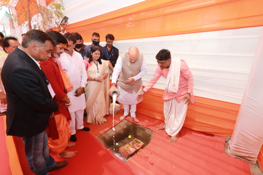 કલોલમાં અમિત શાહના હસ્તે સરદાર બાગ અને  રેલવે ઓવરબ્રિજનું ખાતમુહૂર્ત, જુઓ ફોટા