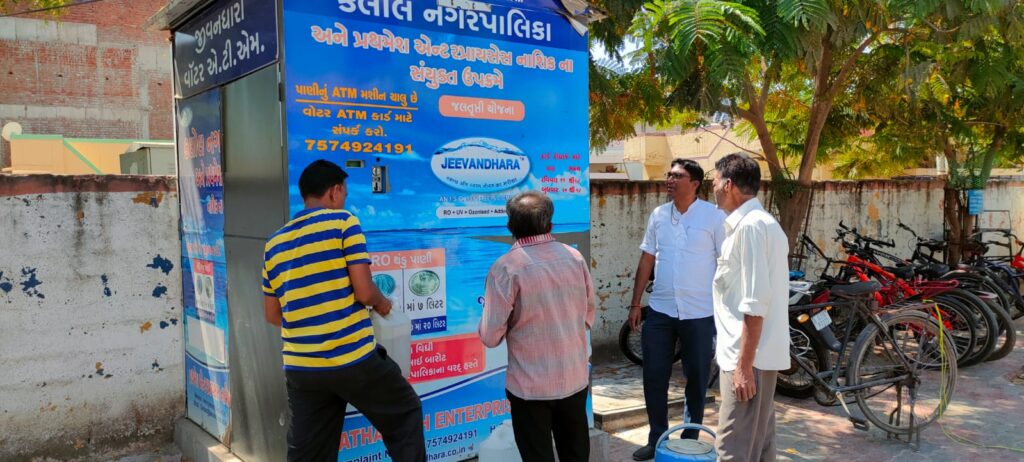 પૂર્વમાં પાણી બંધ કરાતા વોટર એટીએમ વરદાનરૂપ સાબિત થયા,કોણે કરી મદદ