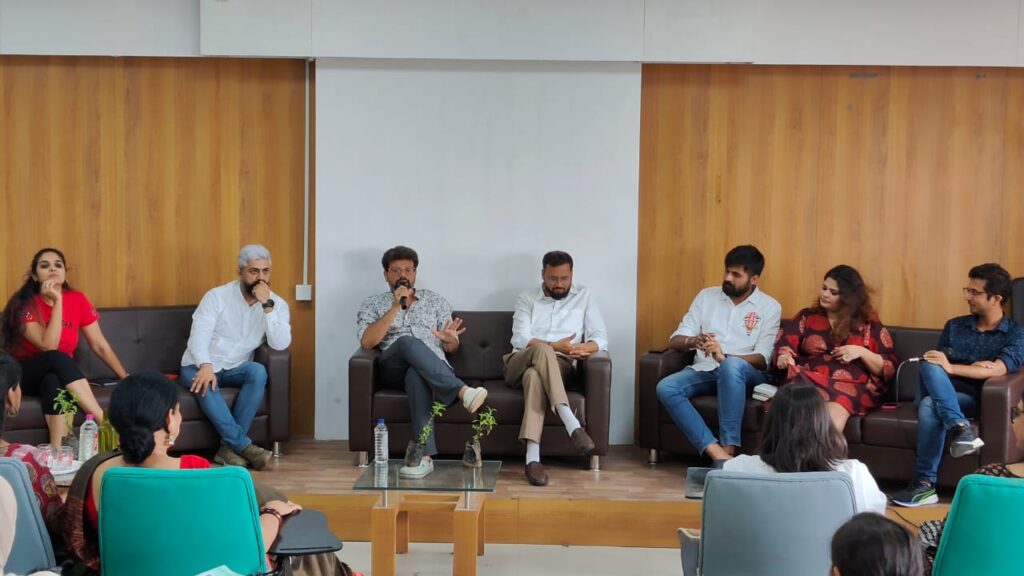 ગુજરાત યુનિવર્સિટીના પત્રકારત્વ વિભાગમાં રેડિયો પર ગોષ્ઠિ યોજાઈ