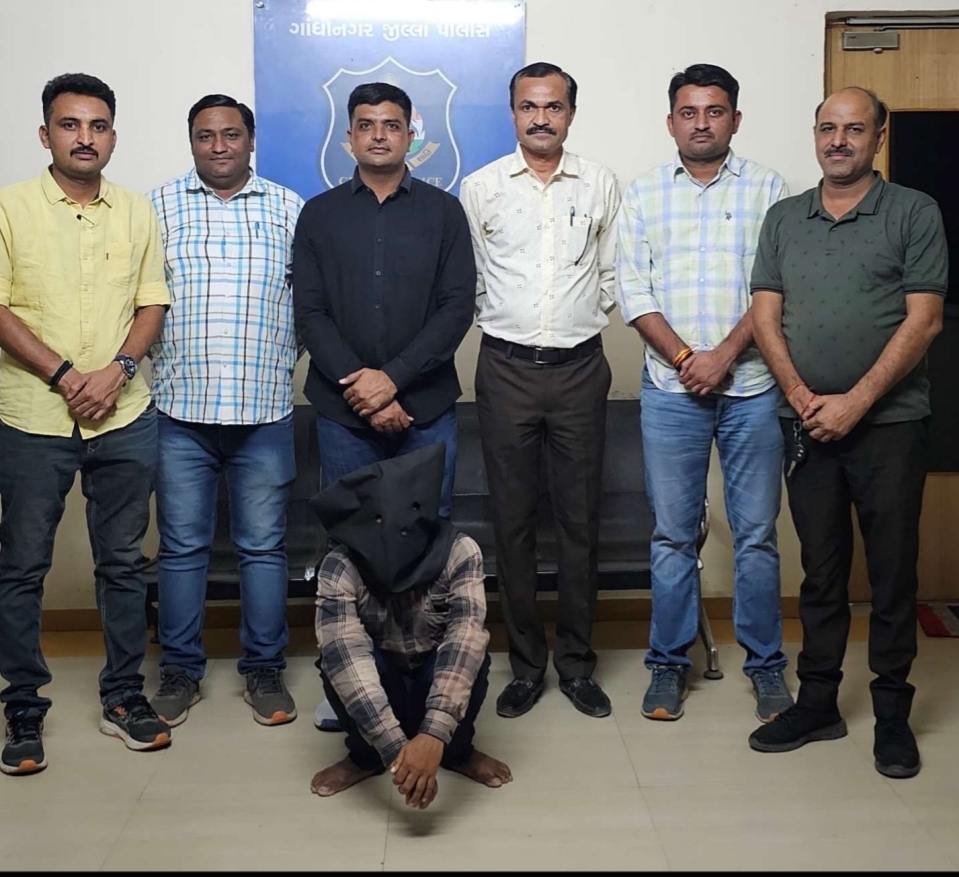  કલોલના નંદા ઓટોમોબાઇલમાં થયેલ ચોરીનો ભેદ ઉકેલાયો