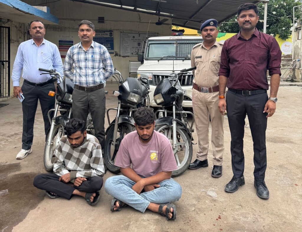 કલોલમાંથી વાહન ચોરી કરનારા બે ઈસમોને તાલુકા પોલીસે દબોચ્યા